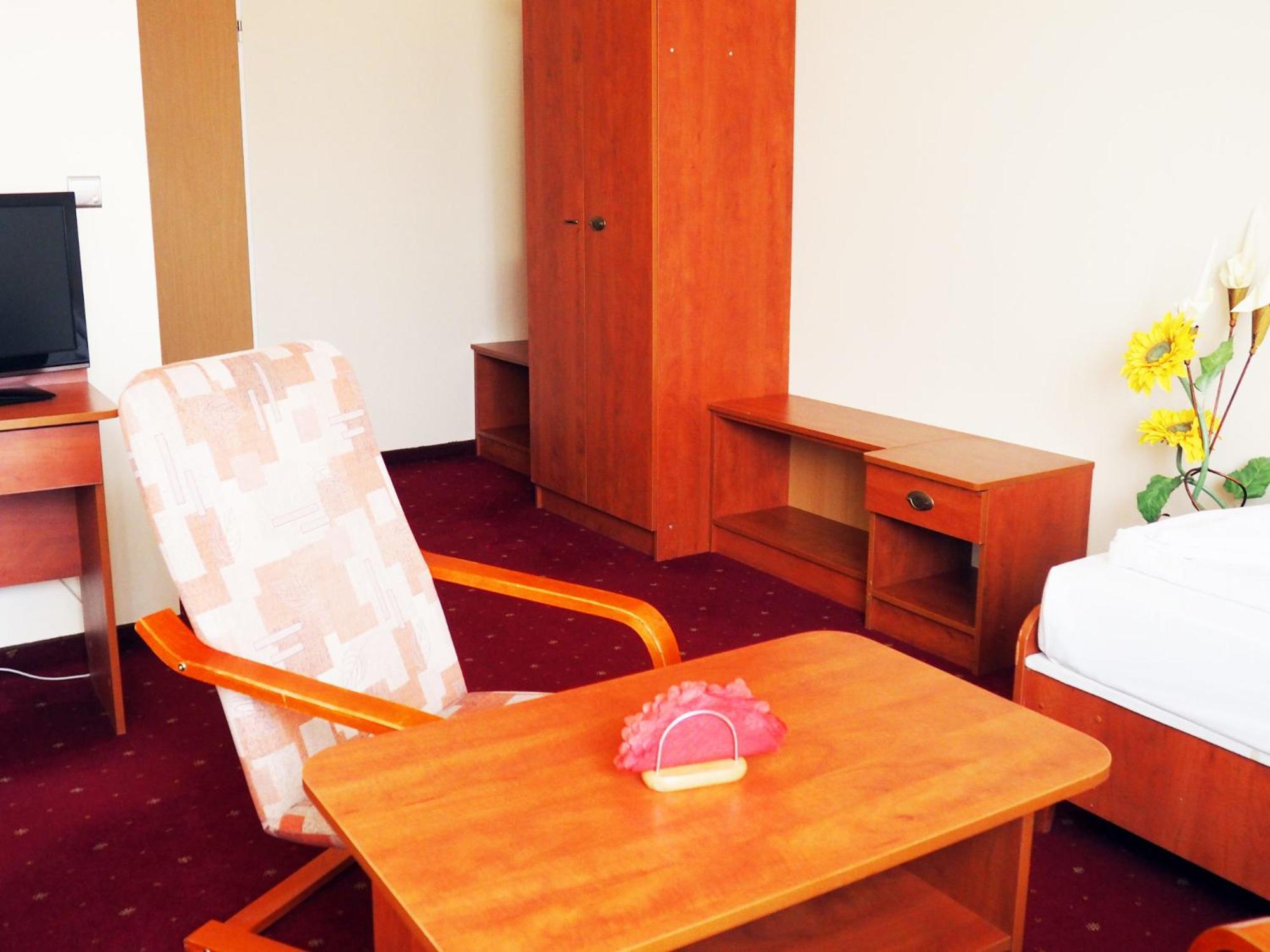 Hotel Jan Zgorzelec Rom bilde